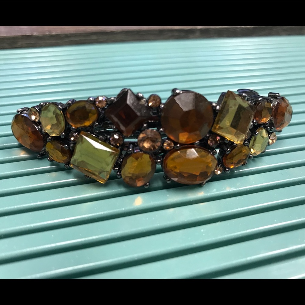 Adorable multi-colored brown barrette